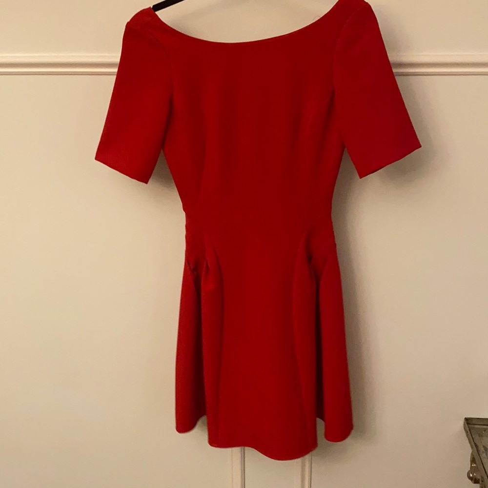 red short sleeve dress